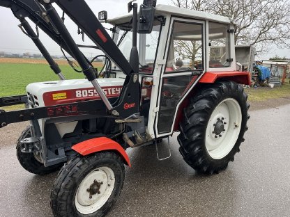 Steyr 8055 mit Frontlader