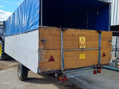 Bild 2:Ferkel/Mastschweineanhänger