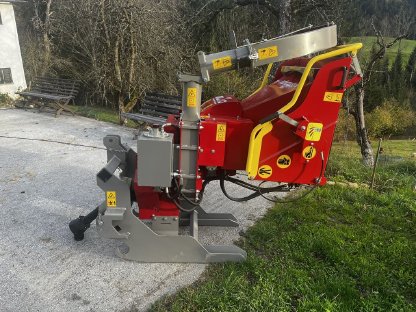 Bild 5:Hackschnitzelhäcksler HERCULES C125