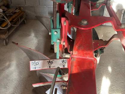 Bild 4:Kverneland LB100