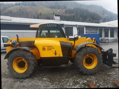 Bild 3:JCB LoadAll 541-70