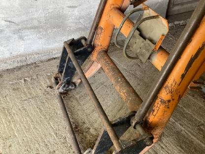 Bild 2:Frontlader Unimog Schmidt FL3