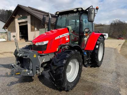 Massey Ferguson 5711S