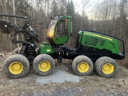 Harvester John Deere 1270E