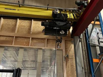 Hallenkran Demag 2 t, 6,25 m Spannweite, Kran abgebaut