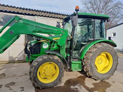 John Deere 5075E