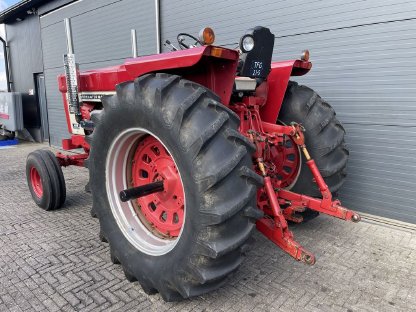 Bild 3:INTERNATIONAL 1468 V8