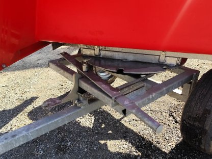 Bild 4:Paddock-Cleaner auf Anhänger