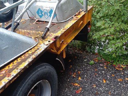 Bild 5:Sattelanhänger Tieflader Hangler