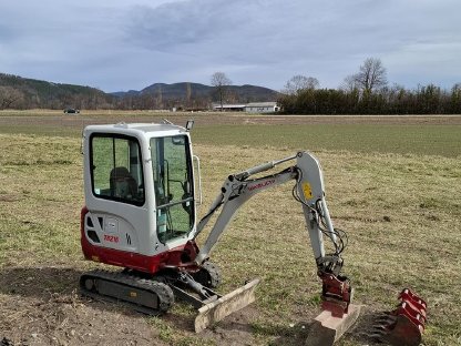 Takeuchi TB 216 mit Powertilt