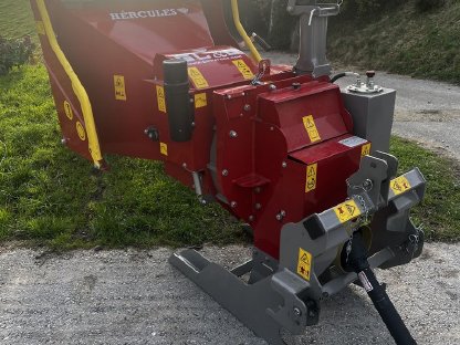 Bild 2:Hackschnitzelhäcksler HERCULES C125
