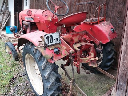 Bild 2:Oldtimer Hofherr Schranz