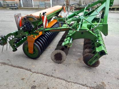 Bild 7:Amazone Catros 3001