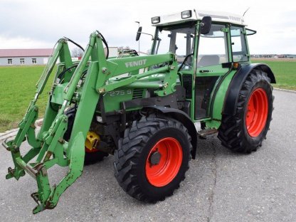 Fendt 275 S mit Frontlader Traktor und Frontzapfwelle