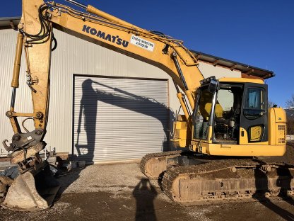 Komatsu PC228-8 Kurzheckbagger