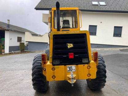 Bild 5:JCB 415 Lader mit Silofräse