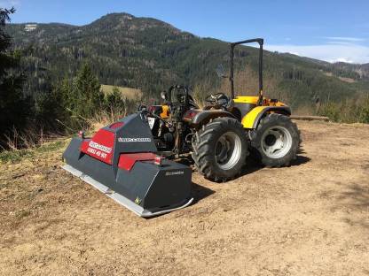 Bild 3:Neue Design Rüttelplatte Rent-a-Grader