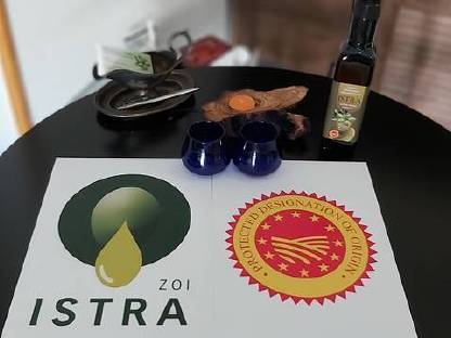 Bild 2:Natives Olivenöl Extra