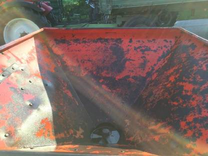 Bild 2:Düngerstreuer gebraucht