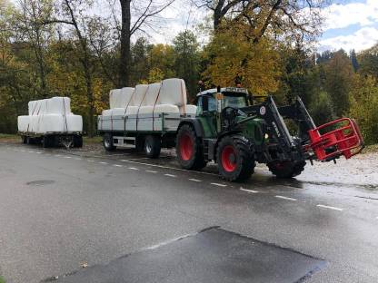 Bild 2:Ballen Transport aller Art