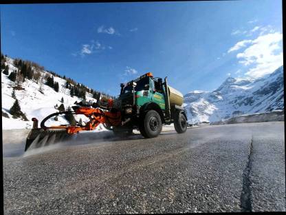 Bild 2:Straßenreinigung