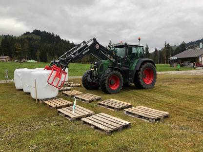 Bild 3:Ballen Transport aller Art