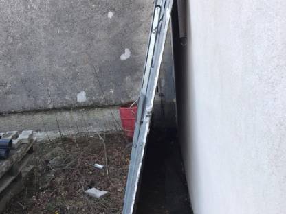 Tore / Garagentore: Garagentor 2,50 x 2,30 m, mit Einbaurahmen, gut