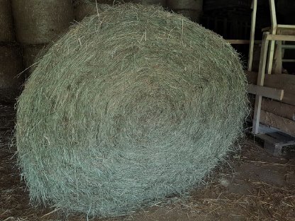 Heurundballen, Wiesenheu