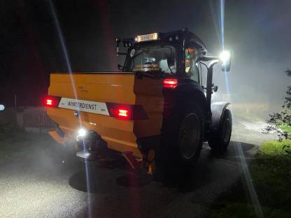 Bild 4:Winterdienst Objektbetreuungen  Kehrarbeiten