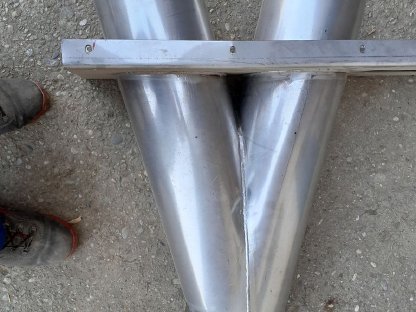 Bild 8:Silofräsen, Kunststoffsilos und Musmühlen