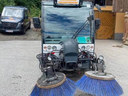 Bild 5:Winterdienst Objektbetreuungen  Kehrarbeiten