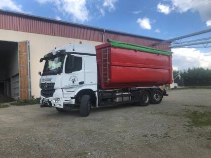 Bild 6:Transport von Land- und Baumaschinen