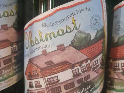 Bild 2:Most Säfte Edelbrände Dörrzwetschken