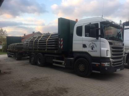 Bild 3:Transport von Land- und Baumaschinen