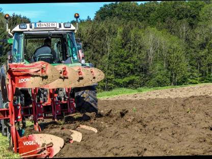 Bild 2:Biete Diverse Dienstleistungen im Ackerbau!