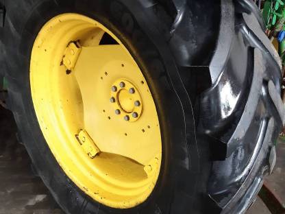 Michelin 600/65r38