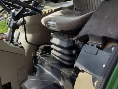 Bild 5:Fendt 209 S mit Neumeier Breitkabine