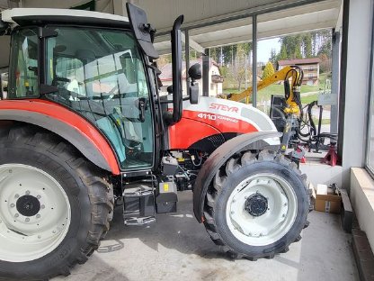 Bild 2:Steyr 4110 Kompakt