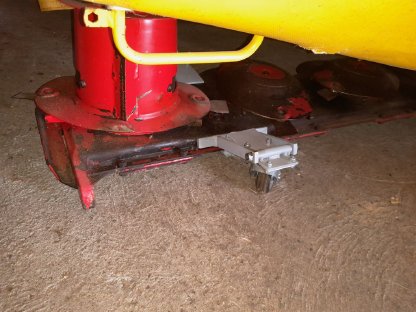 Bild 3:Scheibenmähwerk Pöttinger Novaalpin 226B