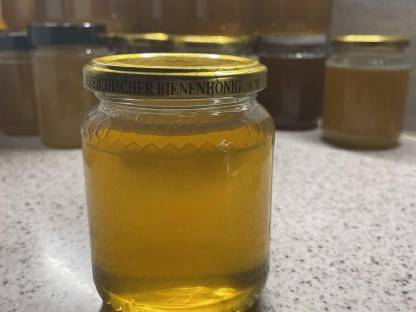 Bild 2:Honig und Wabenhonig