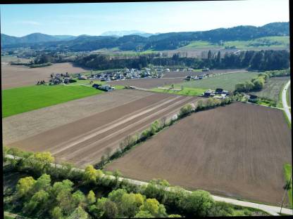Bild 2:Landschafts/Liegenschaft Luftaufnahmen