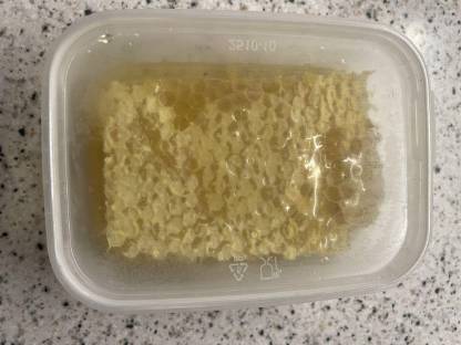 Bild 4:Honig und Wabenhonig