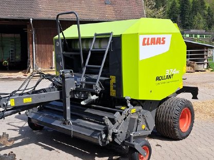Claas Rollant 374 Rc