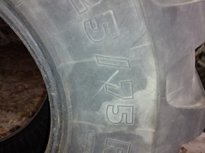 2 Traktorreifen 425/75 R20