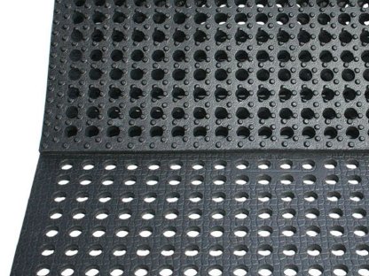 Bild 3:Stallmatten Boxenmatten Aktion