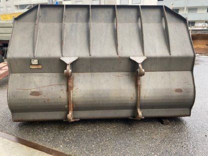 Bild 2:Schaufel für Volvo Radlader L110