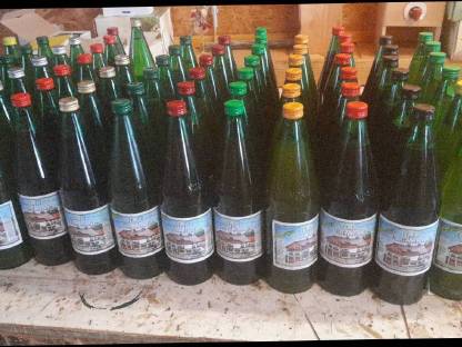 Bild 6:HEU Most Säfte Edelbrände