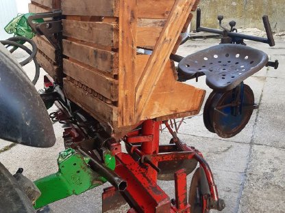 Kartoffellegemaschine mit Hack- und Häufelzubehör Original R