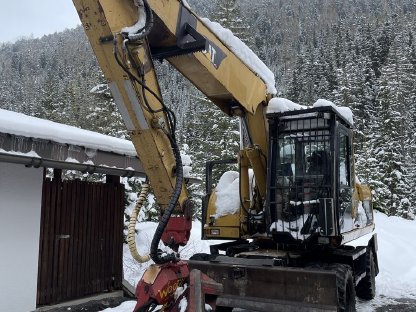 Bild 3:Baggerprozessor CAT M 318C