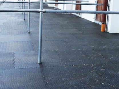 Bild 2:Stallmatten Boxenmatten Aktion